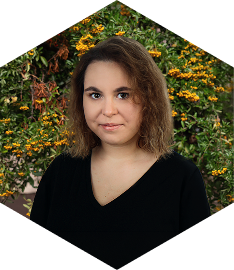 Katarzyna Dolecka-Šaranda - kierownik ds. administracji, obsługi klienta i finansów